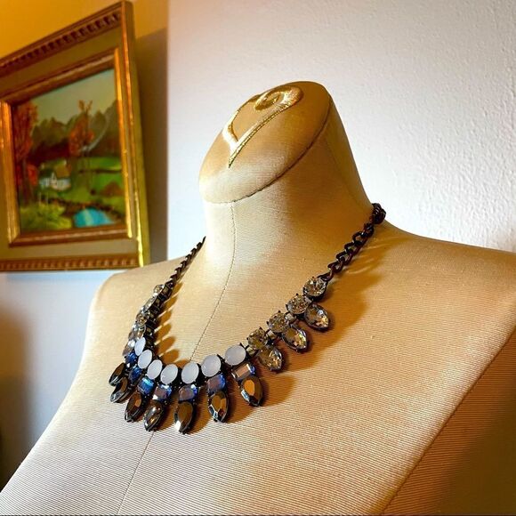 Jewelry - Statement necklace with gems and chain